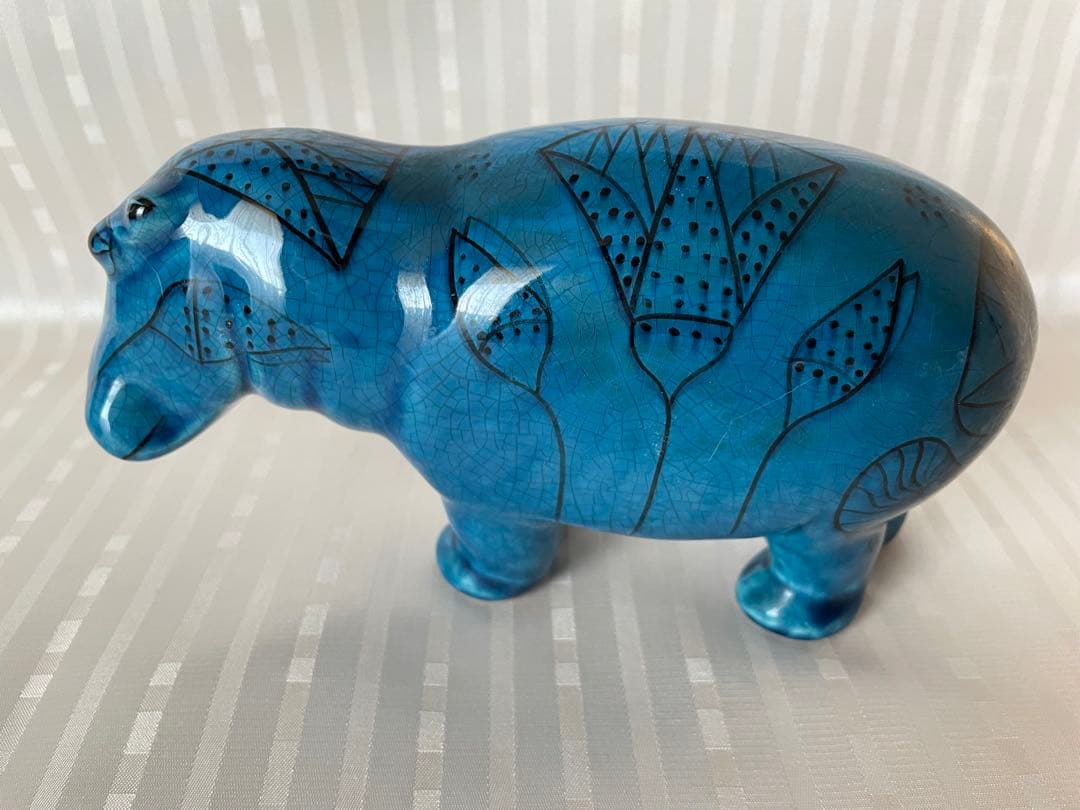 メトロポリタン美術館 青いカバ ウィリアム 陶器製 レプリカ