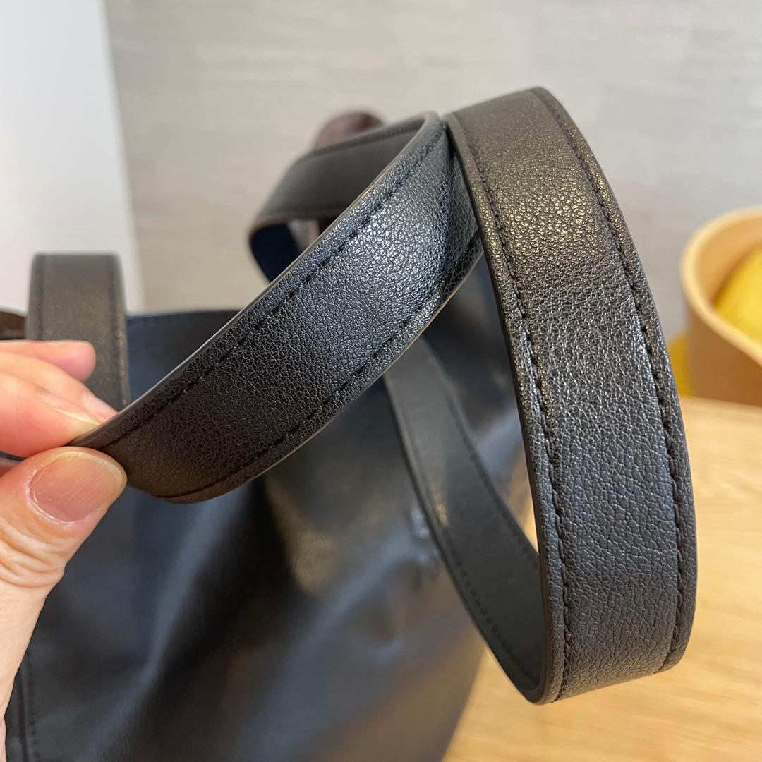 【バーニーズニューヨーク】ロゴトートバッグ　黒　美品　肩掛け◎