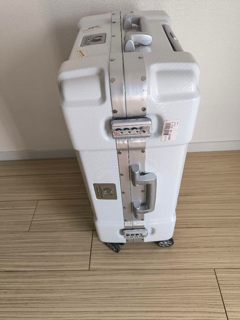 レジェンドウォーカー　スーツケース　オシャレ　高級モデル　ホルダー付き