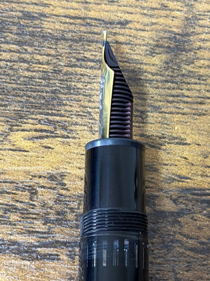 未使用に近い　149 西ドイツ製　18K ヘミングウェイ　バイカラー　万年筆　F