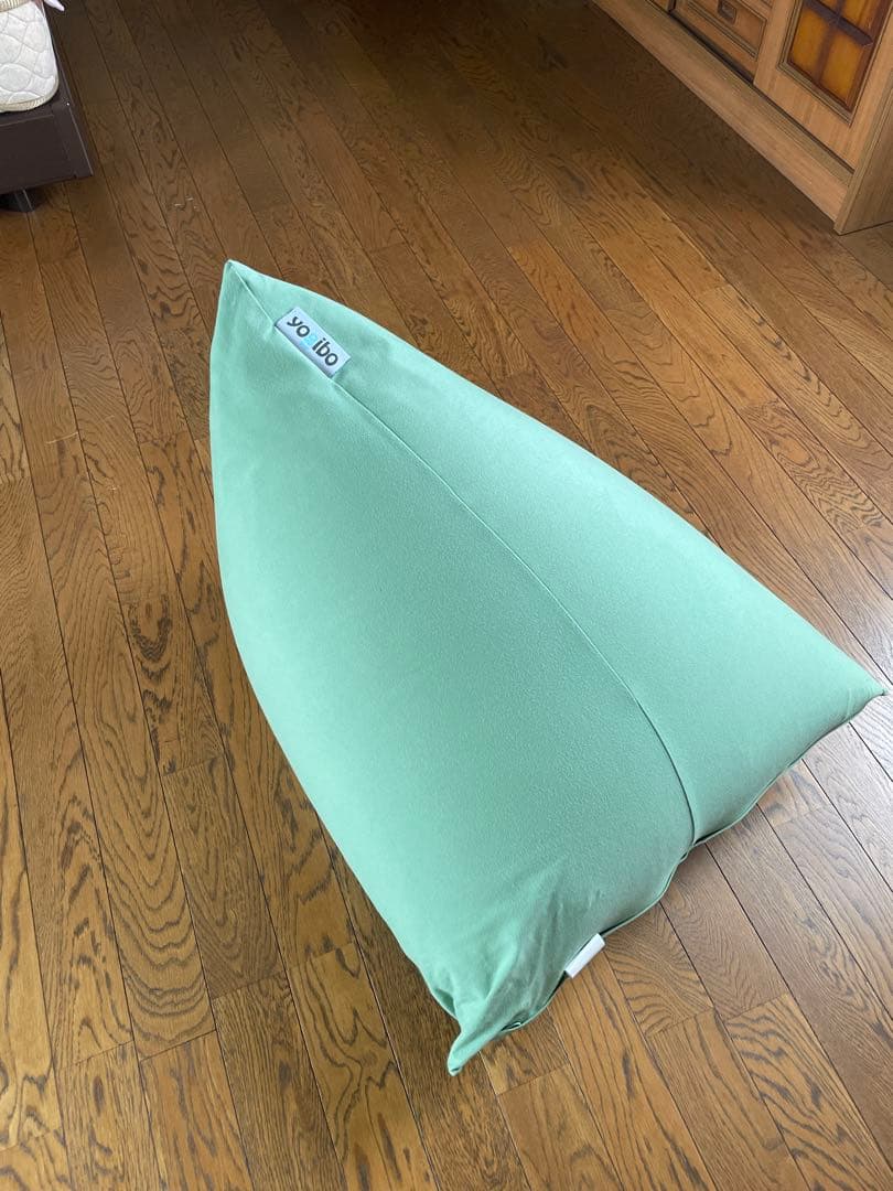 Yogiboo Mini ミントグリーン 三角形ビーズクッション