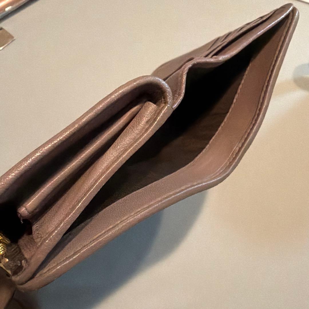 M*u様 オークションミュウミュウ 折り財布 マテラッセ レザー グレージュ