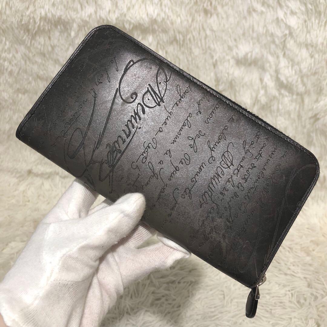 未使用✨ベルルッティ レザー　ラウンドファスナー　長財布