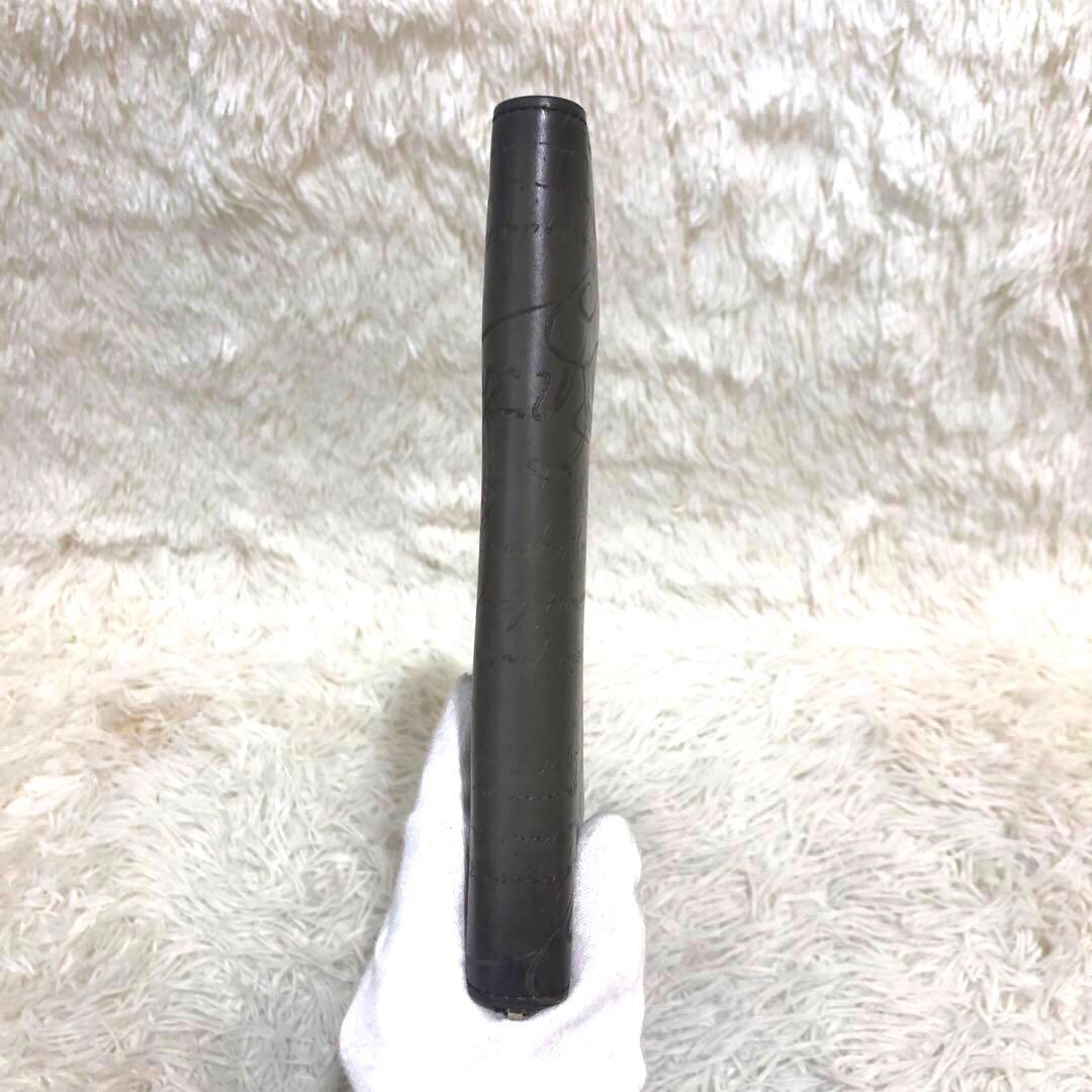 未使用✨ベルルッティ レザー　ラウンドファスナー　長財布
