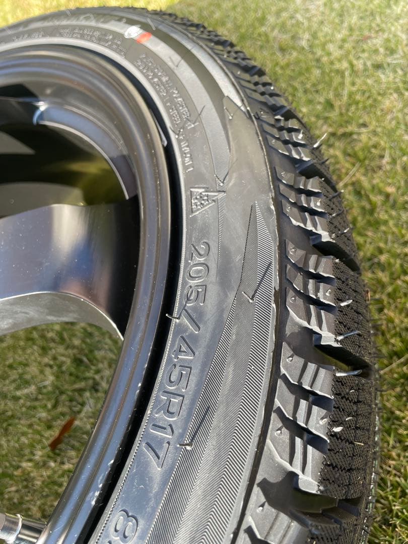スタッドレスタイヤ 205/45R17 4本セット