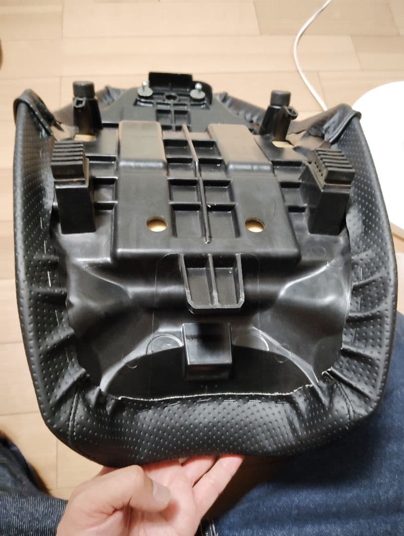 Vストローム２５０cc シート　あんこ増し ハイシート 値下げ交渉応じます。