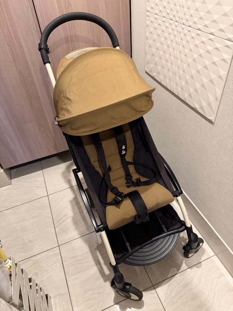 【正規品 売り切り】BABYZEN YOYOベビーカー　ベージュホワイトフレーム