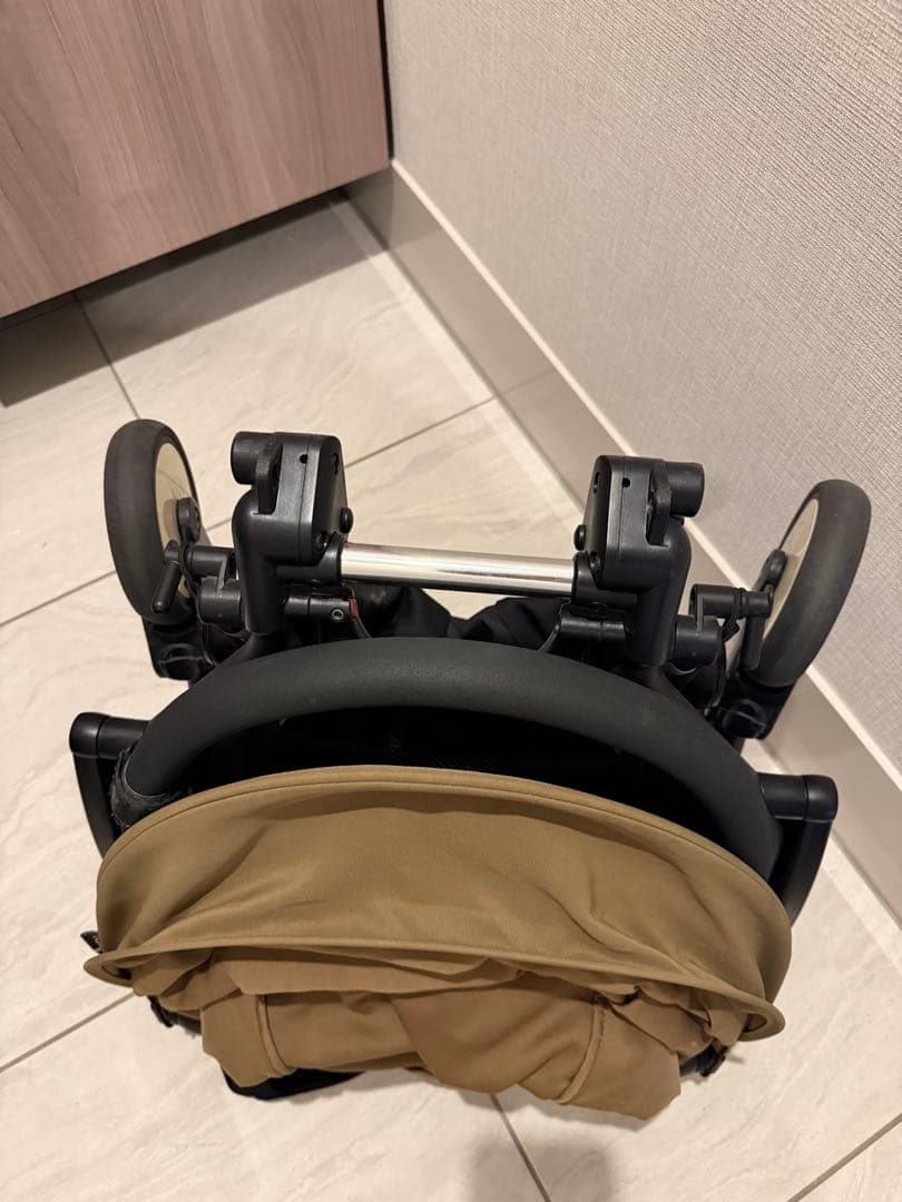 【正規品 売り切り】BABYZEN YOYOベビーカー　ベージュホワイトフレーム