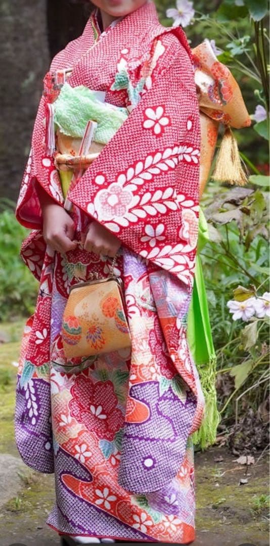 【七五三】本絹 女の子用 7歳 着物セット 豪華赤地 花柄