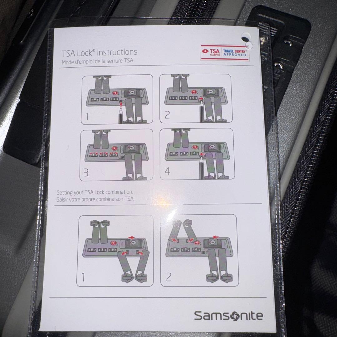 [サムソナイト] キャリーケース EVOA スピナー55 機内持ち込み可