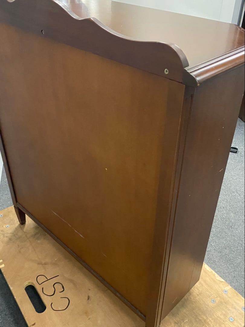 クラシック ガラスキャビネット 木製　飾り棚 マホガニー調