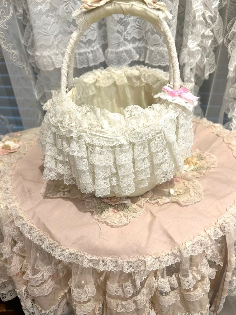 タク付き新品未使用さえらヒスクローネコットン 割烹着おまけ❤️さえらフリフリカゴ❤️