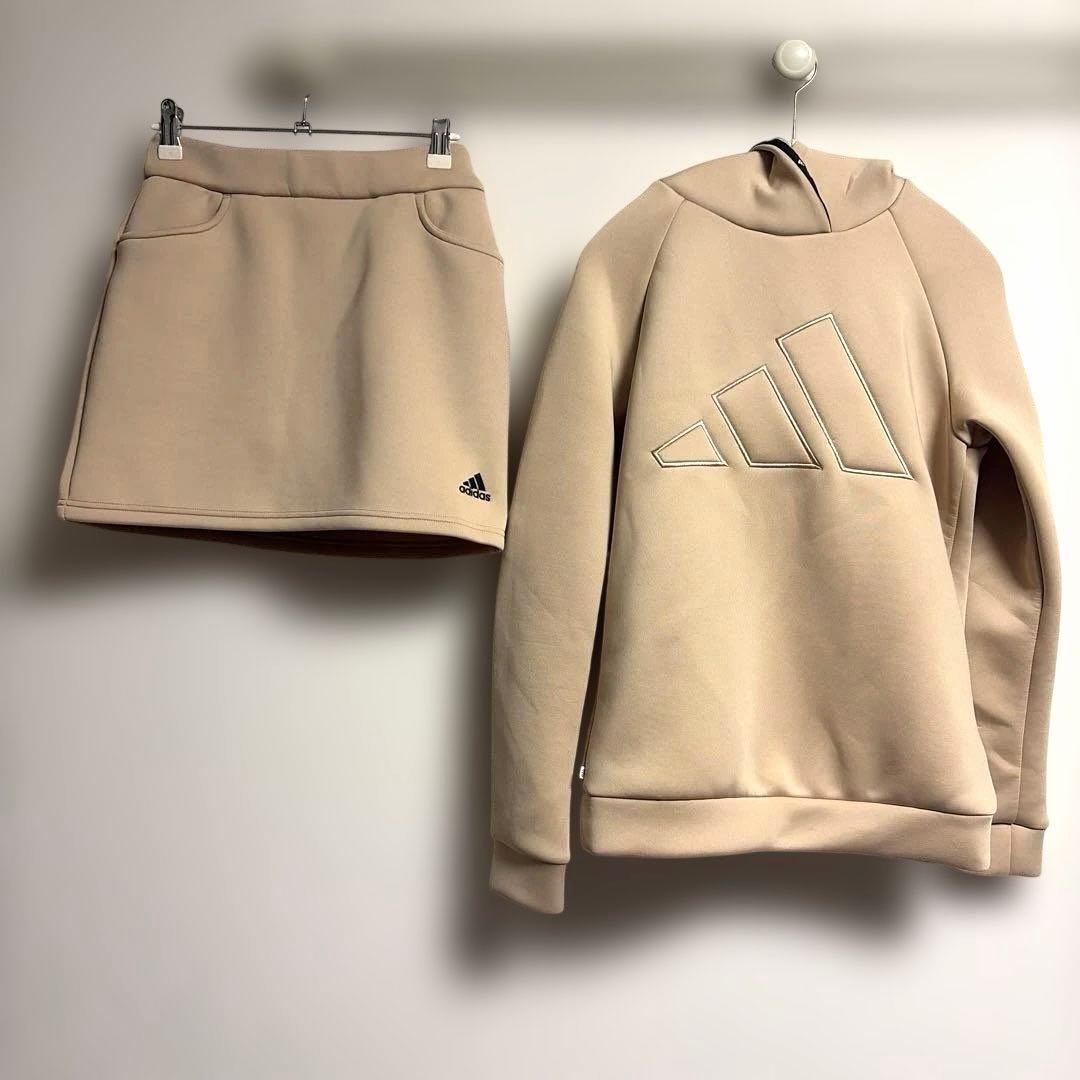 アディダス　レディースM サイズ　ダンボールニット　スウェットセットアップ　秋冬