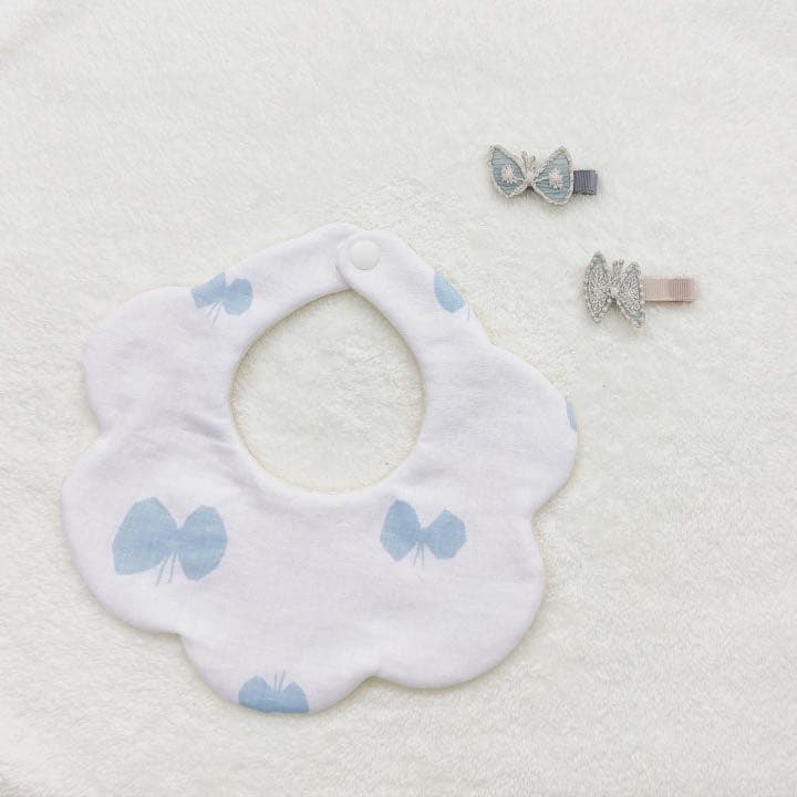 ハンドメイドスタイ【ミナペルホネン hanahane】SOLD