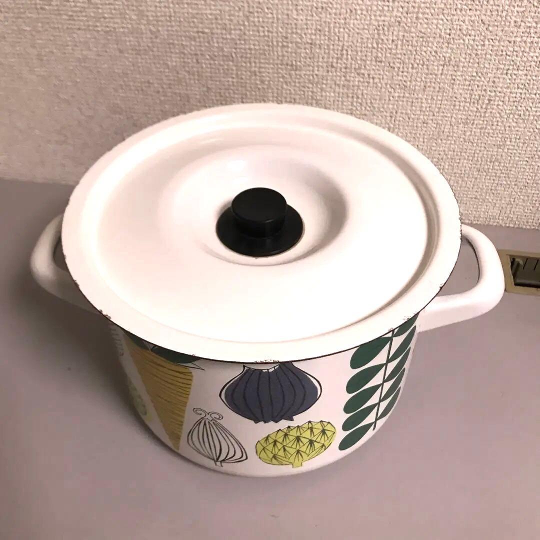 ホーロー鍋　FINEL(フィネル)社製VEGETA(ヴェゲタ) 両手鍋