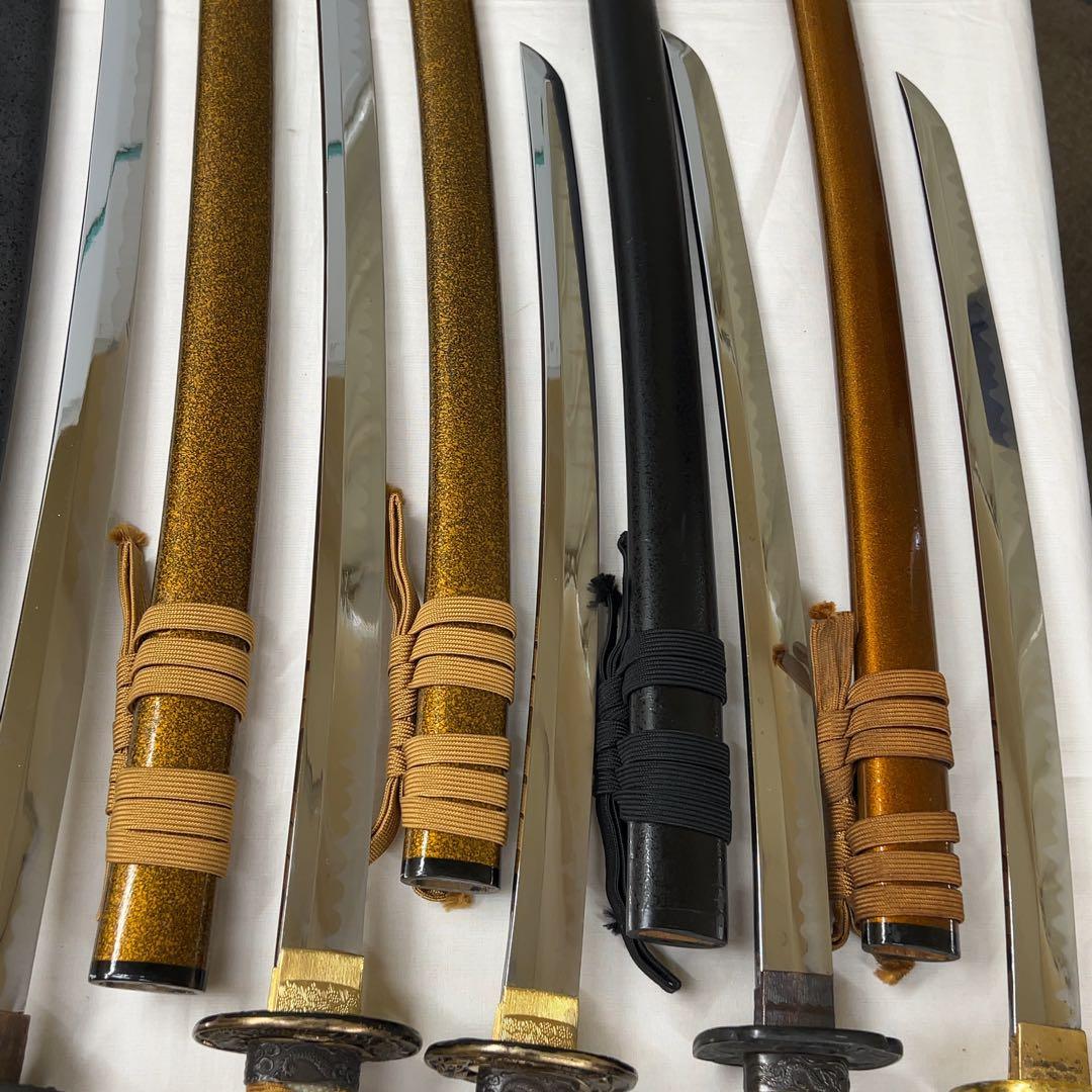 【傷あり】模造刀 8本 まとめ 透かし鍔 太刀 脇差 白鞘 龍 黒鞘 金梨地