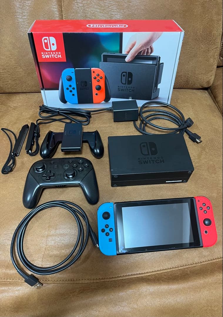 Nintendo Switch 本体 赤/青 Joy-Con＋コントローラー