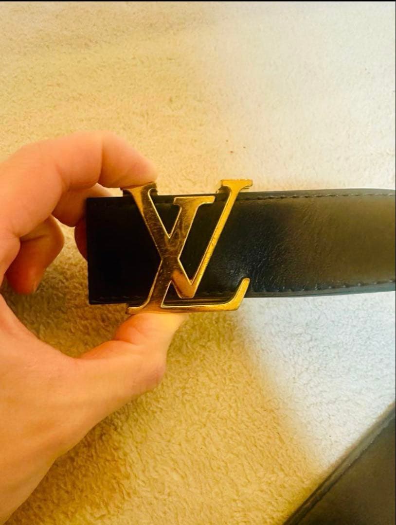 2*様 LOUIS VUITTON ブラックレザーベルト