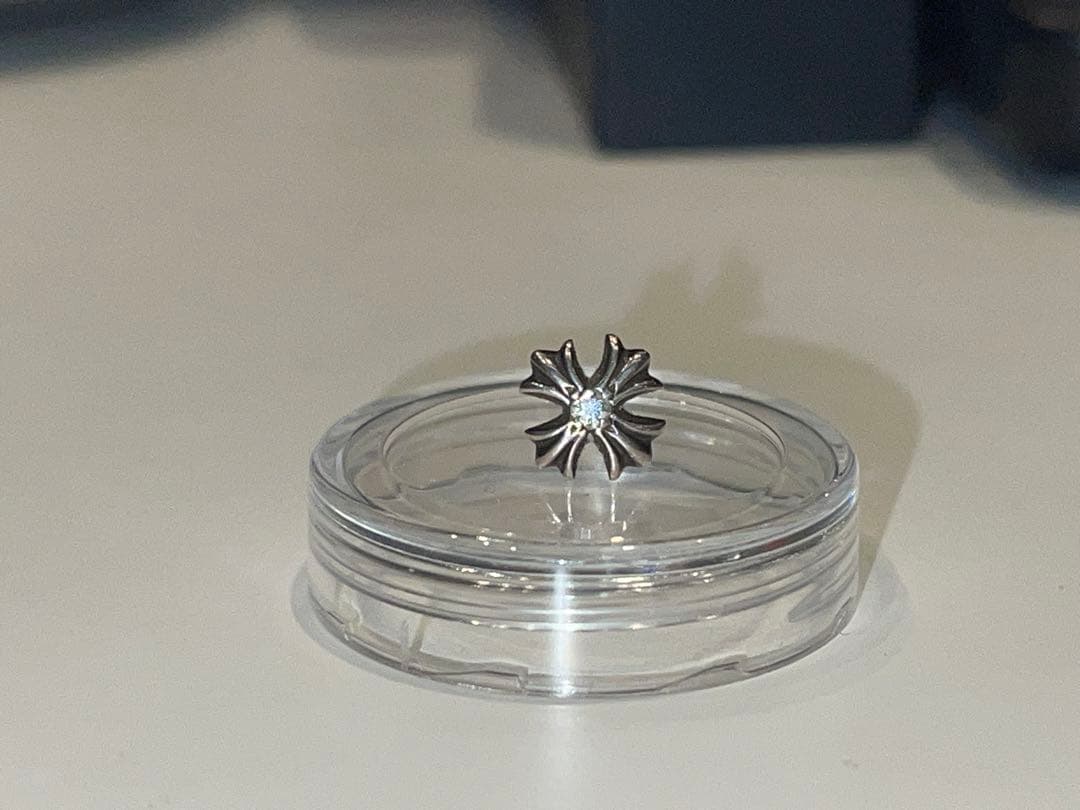 クロムハーツCHプラススタッドピアス　ダイヤ(片耳用)