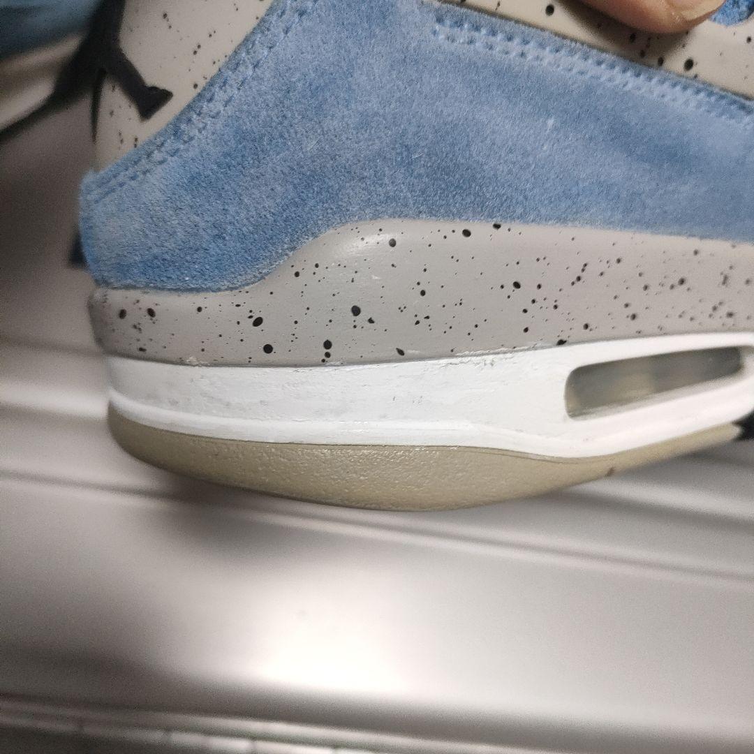 値下げ　ナイキ エアジョーダン4レトロ ユニバーシティ