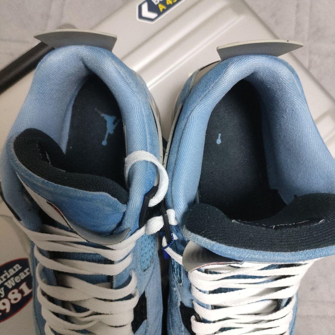 値下げ　ナイキ エアジョーダン4レトロ ユニバーシティ