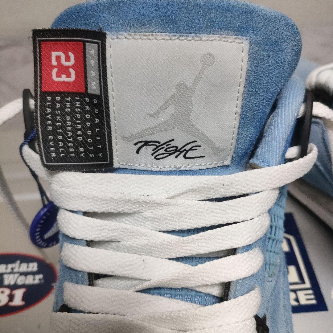 値下げ　ナイキ エアジョーダン4レトロ ユニバーシティ