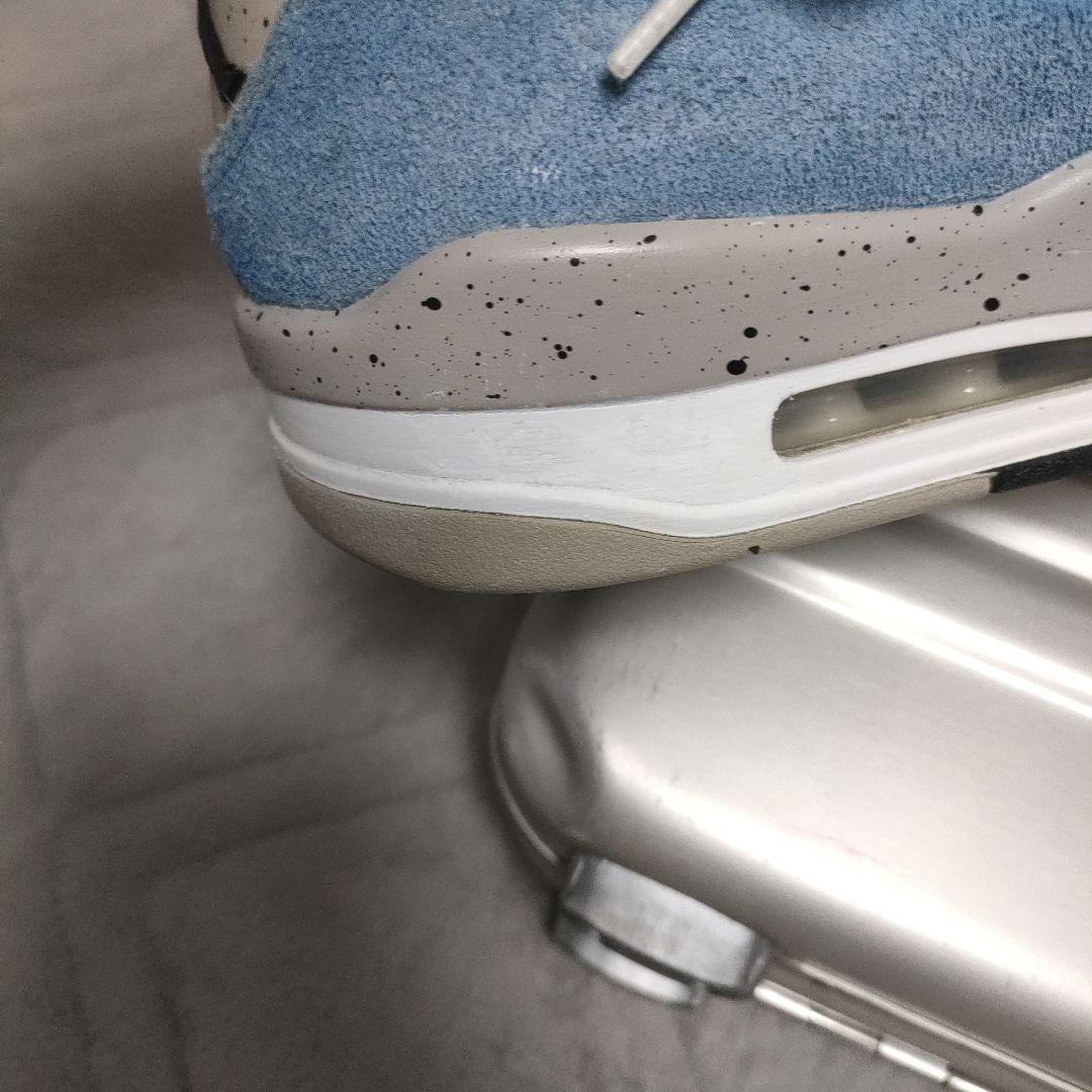 値下げ　ナイキ エアジョーダン4レトロ ユニバーシティ