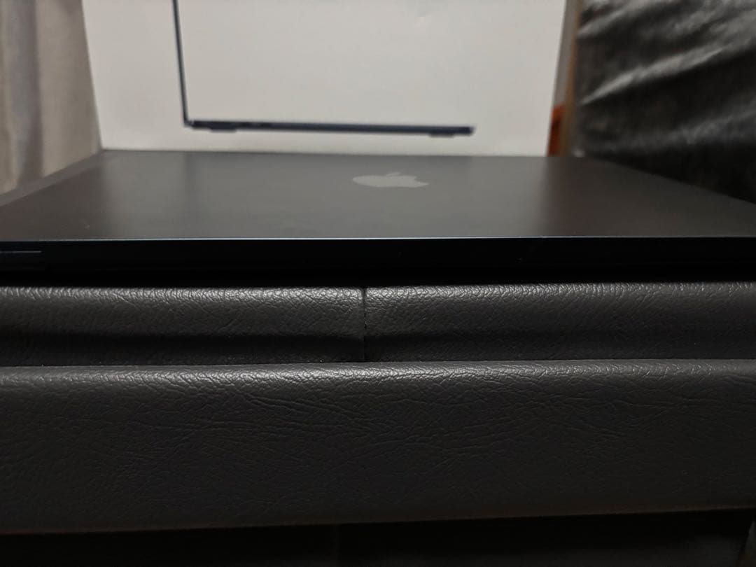 m*9様 M2チップ 13インチMacBook Air 8GB/256GB 20