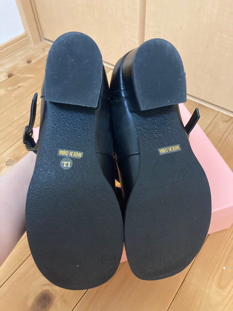 メタモルフォーゼ リボンストラップシューズ LL 黒