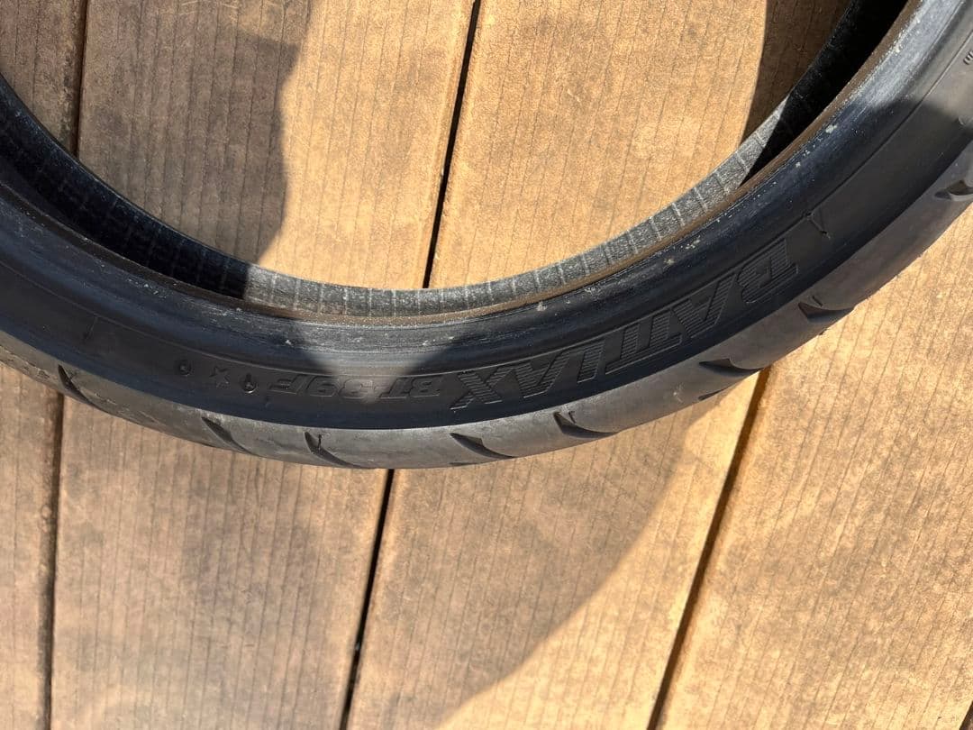 ブリヂストンバリ山バトラックス110/70-17 140/70-17 バリオス