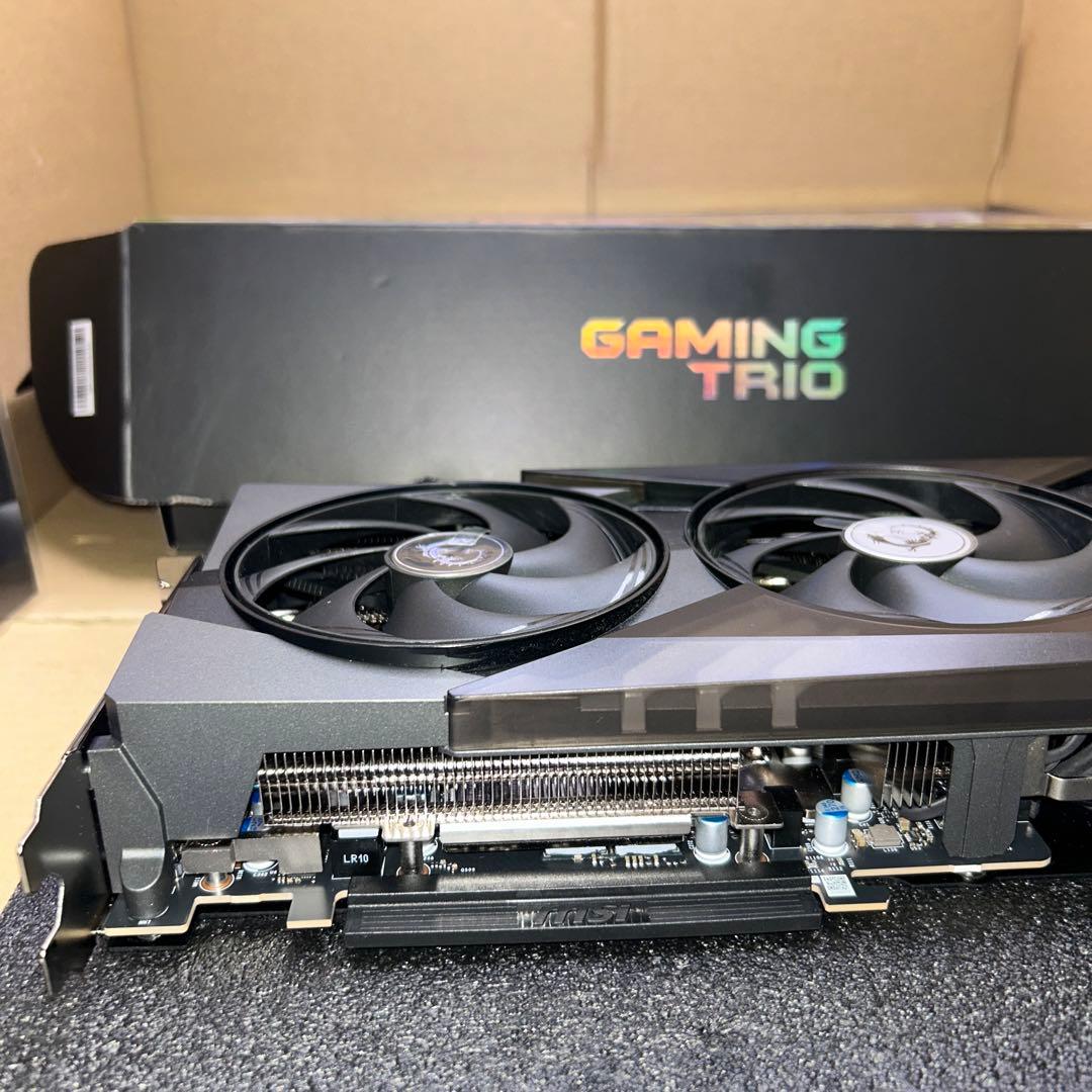 グラフィックボード・グラボ・ビデオカード MSI GeForce RTX 5070 Ti 16G GAMING TRIO