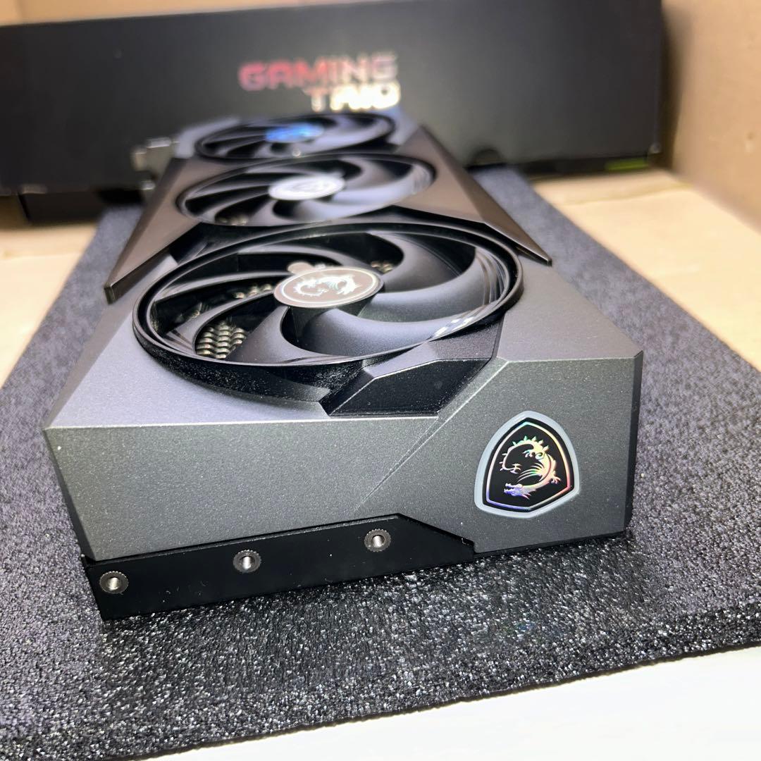 グラフィックボード・グラボ・ビデオカード MSI GeForce RTX 5070 Ti 16G GAMING TRIO