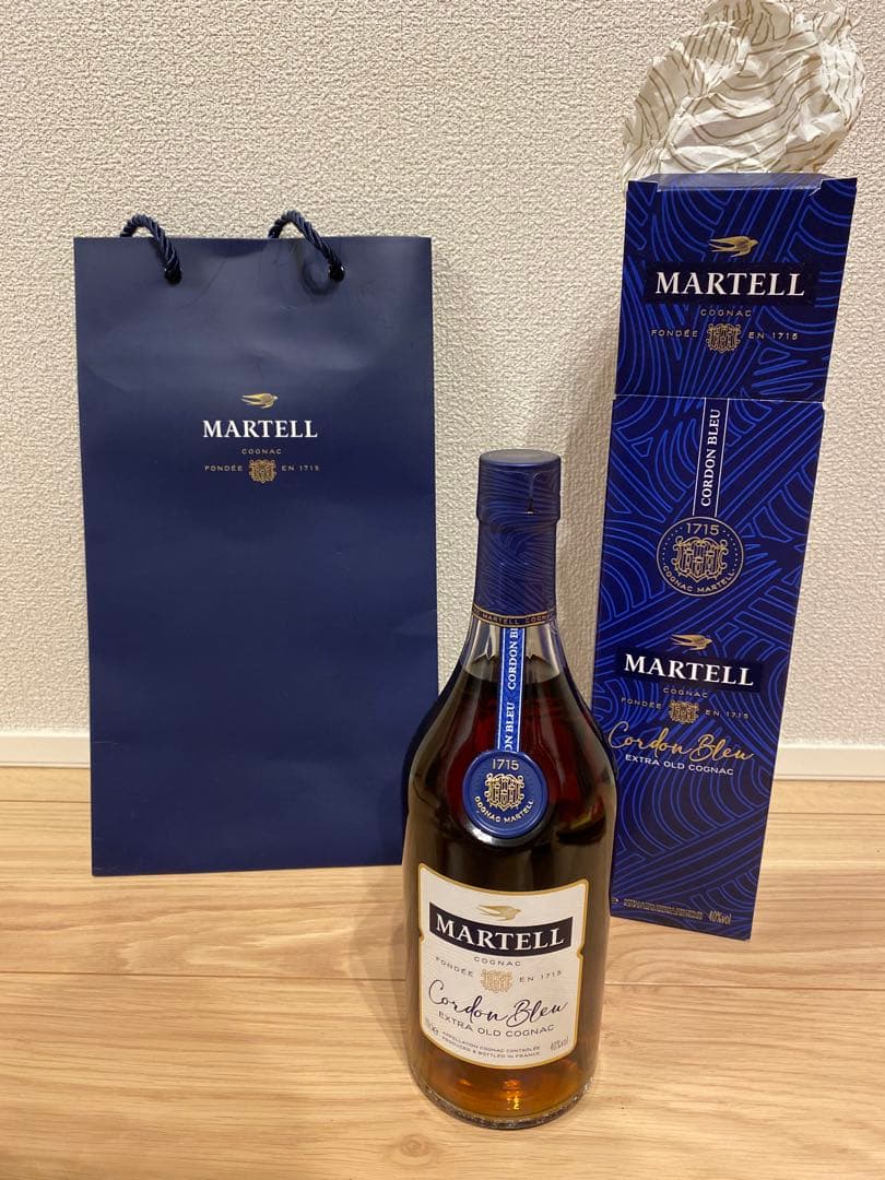 【未開栓・袋箱付】マーテル コルドンブルー エクストラ オールド 700ml