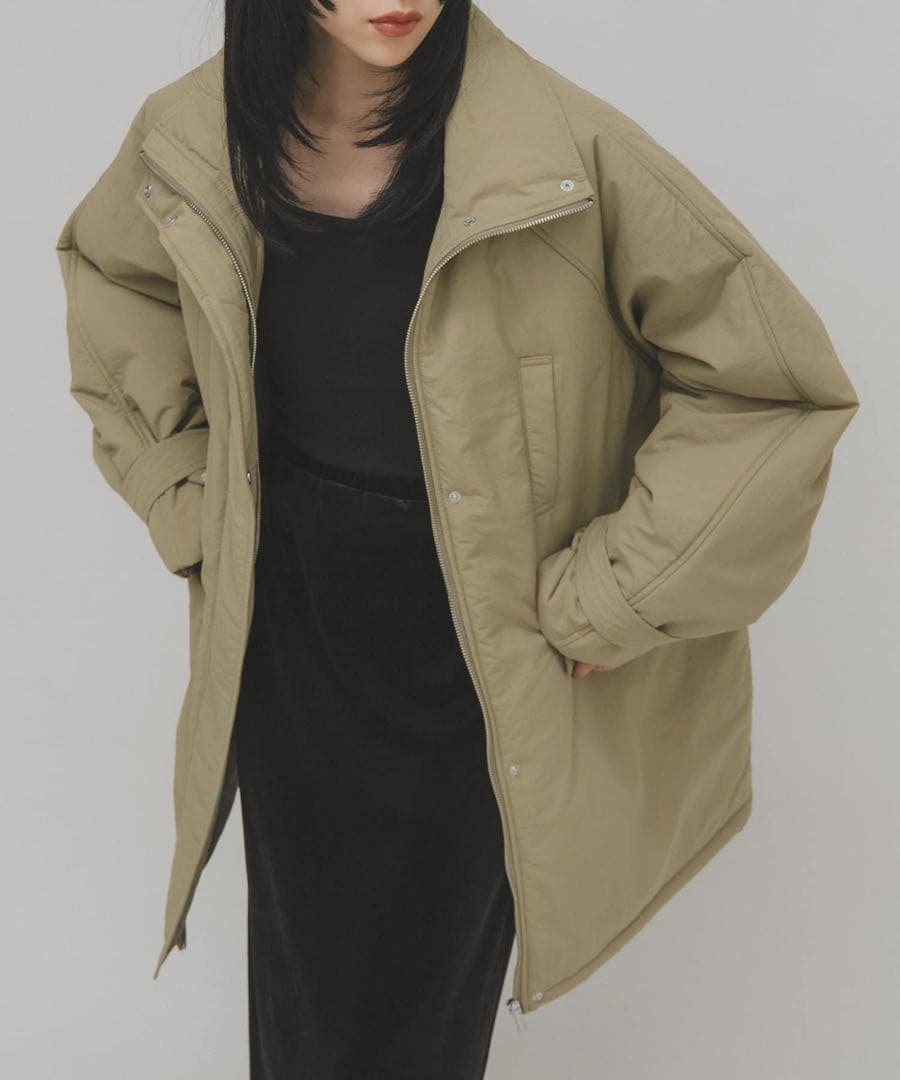 モンスターパテッドミドルコート