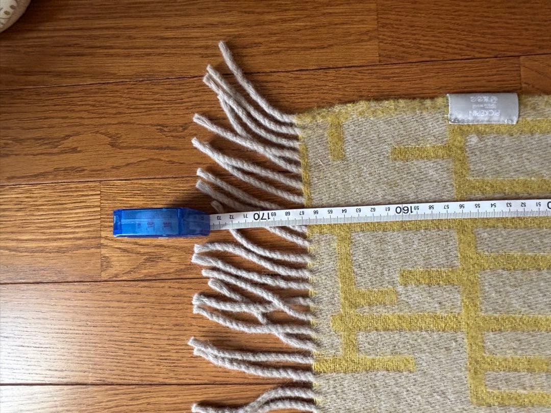 北欧柄のフリンジ付きブランケット