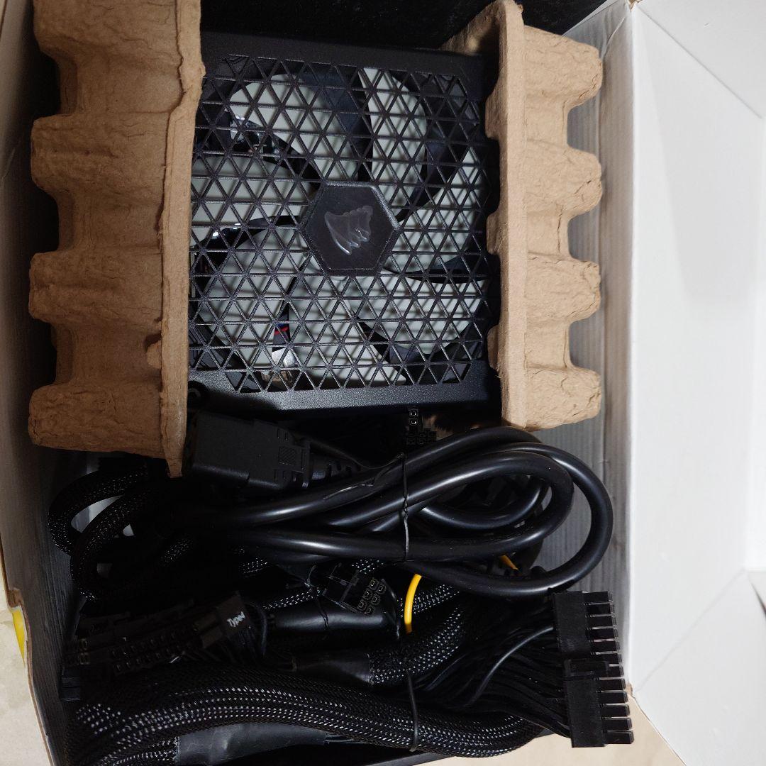 電源ユニット Corsair RMx Series RM1000x