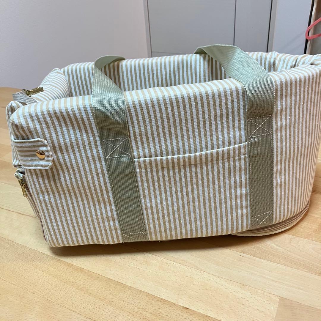 moncheri モンシェリ キャリーバッグ　カーシート ドライブ 小型犬　鞄