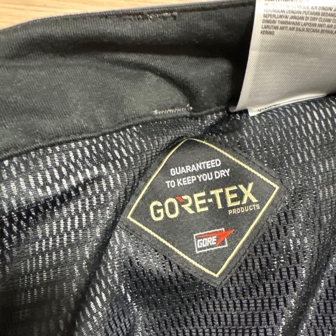 GORE-TEX素材のVOLCOM製スノーボードパンツ size S