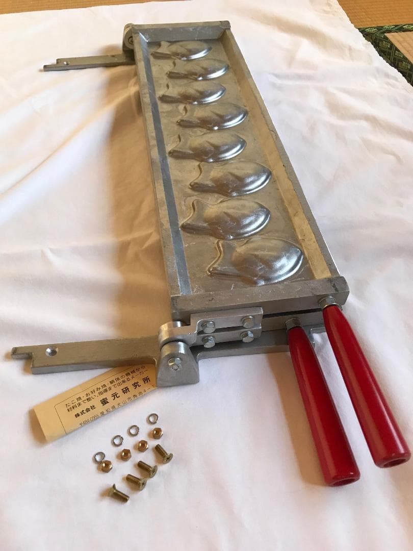 新品・未使用　12匹ミニたい焼きの焼き板　蜜元ガス式饅頭機専用　業務用アルミ製