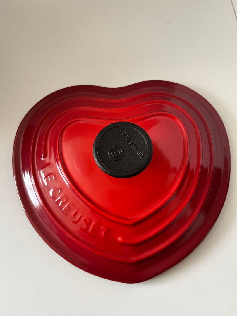 ルクルーゼ　ココットダムール　② チェリーレッド