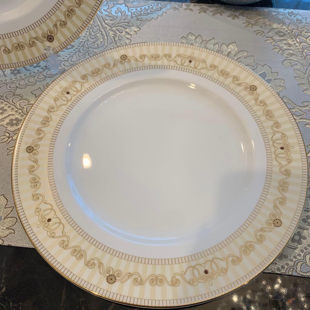 未使用　ウェッジウッド アレクサンドラ　シャンパン　27cm ディナープレート