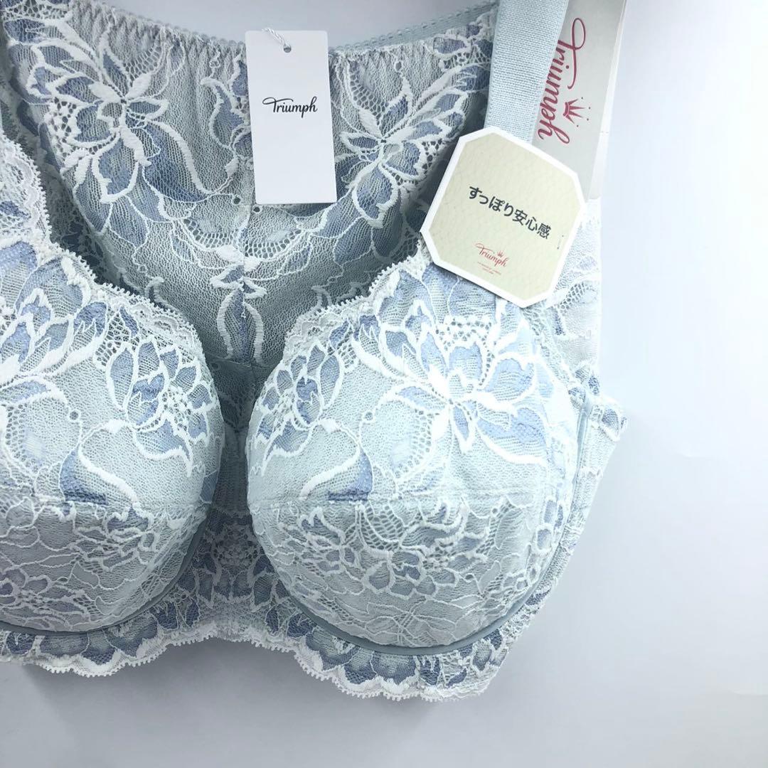 トリンプ　ストーリー477 フルカップ　新品ブラジャーG80ショーツ LL