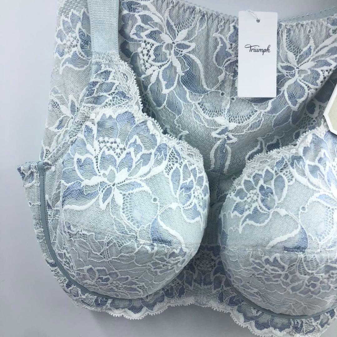 トリンプ　ストーリー477 フルカップ　新品ブラジャーG80ショーツ LL