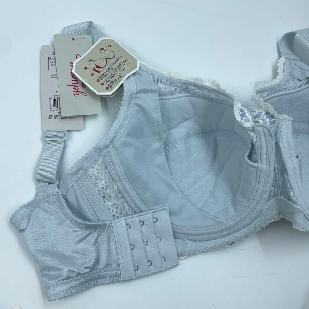 トリンプ　ストーリー477 フルカップ　新品ブラジャーG80ショーツ LL