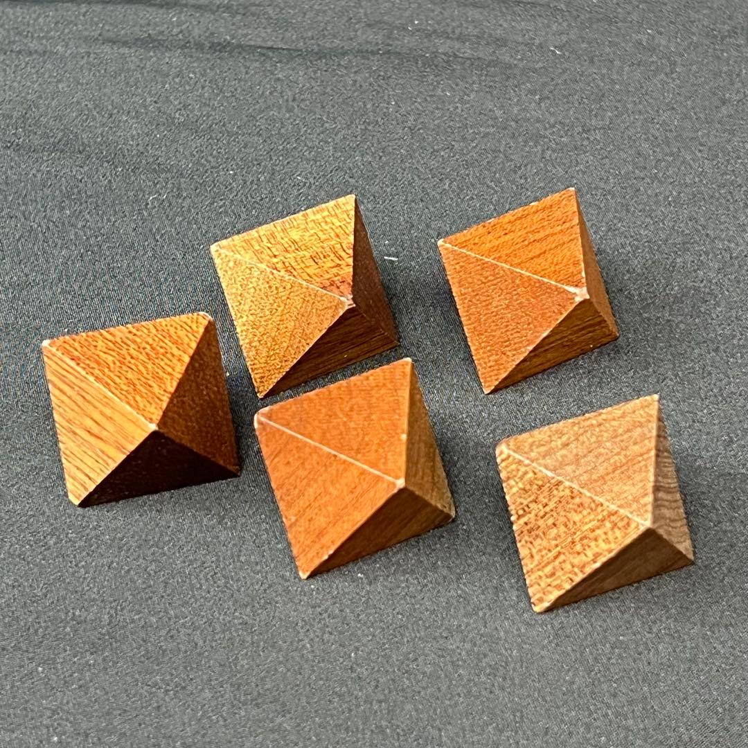 ネフ社　Naef　ダイアモンド　くるみ　ウォルナッツ 積み木 スイス製