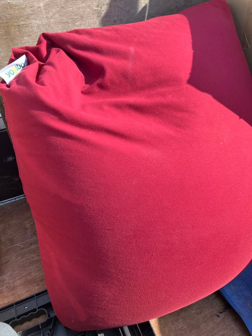 東京近辺直接渡し可　Yogibo ビーズクッション ワインレッド