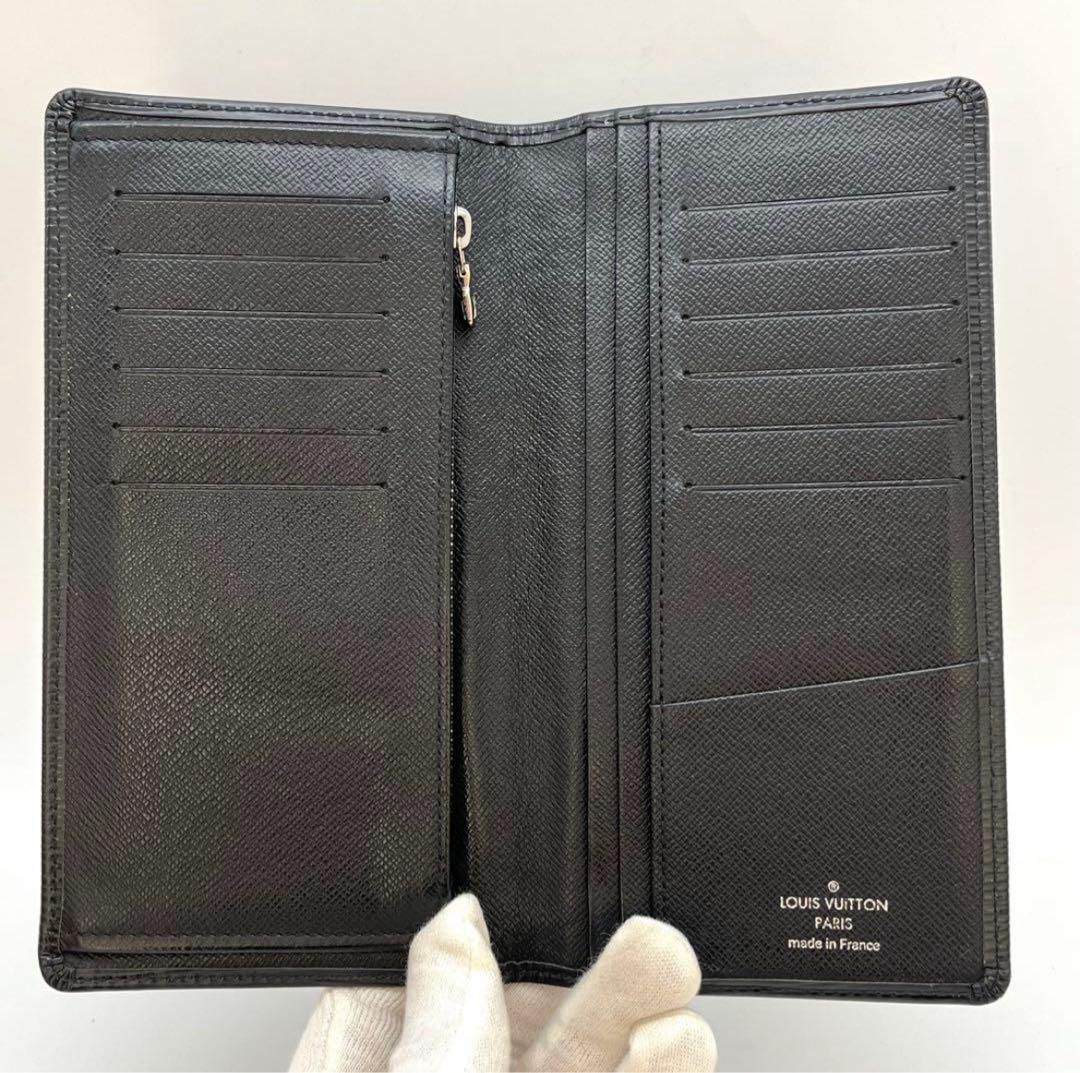 ルイヴィトン　ポルトフォイユブラザ　エピ　プラック　長財布　M60622