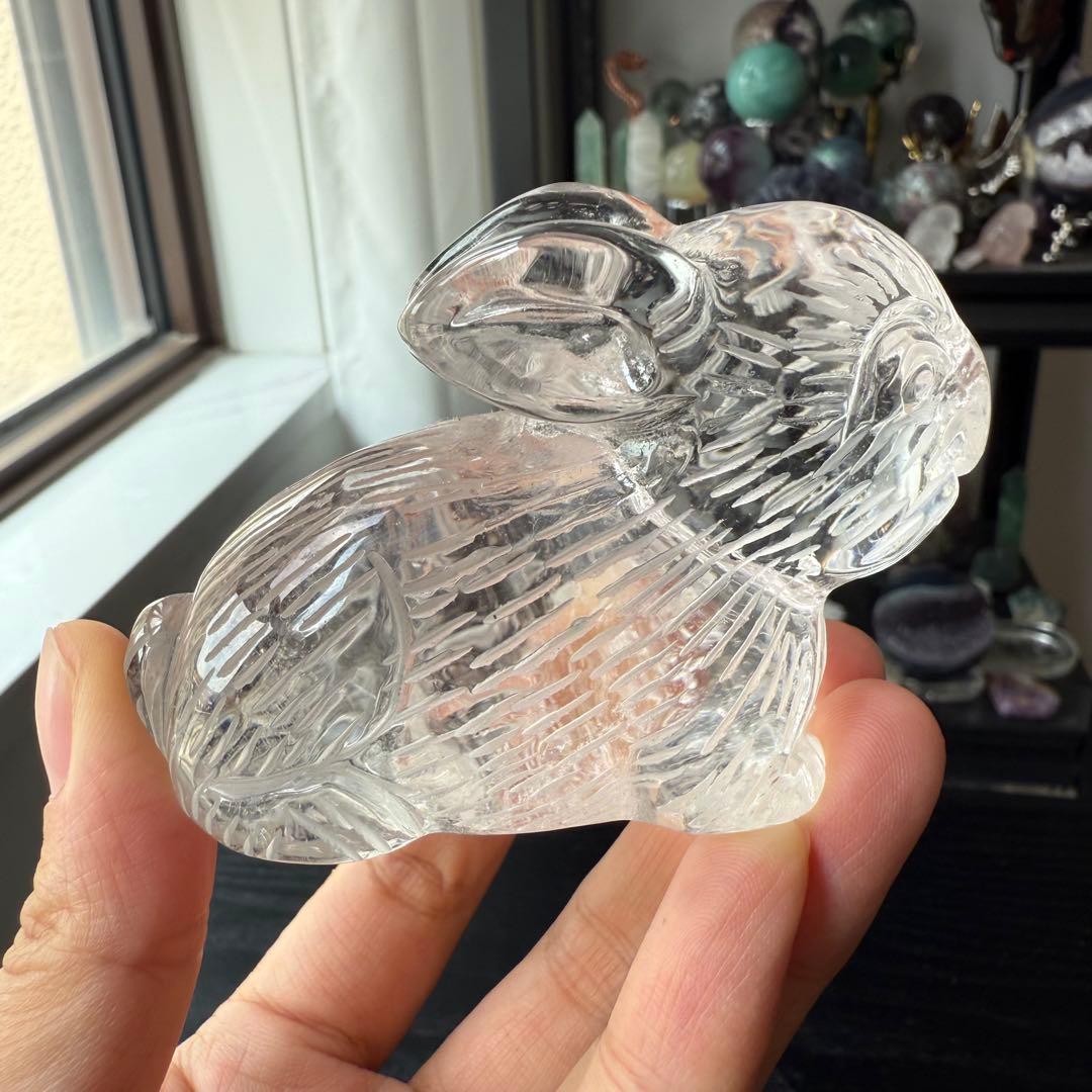 天然石水晶の兎ちゃん　置物　彫物NO.070905