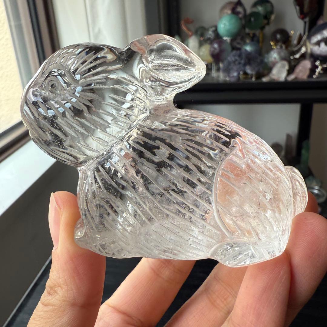 天然石水晶の兎ちゃん　置物　彫物NO.070905