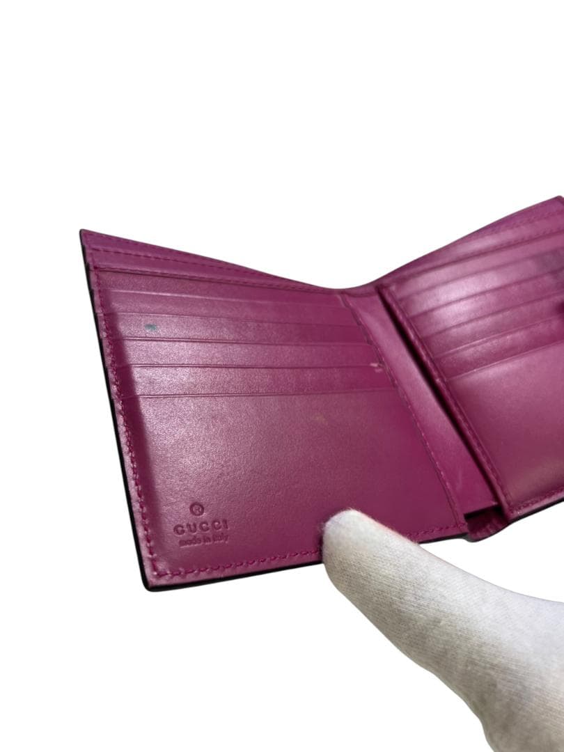 GUCCI（グッチ）グッチシマレザー 二つ折り財布 Wホック リボンモチーフ